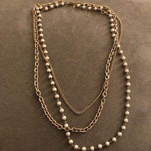 Three stranded single necklace